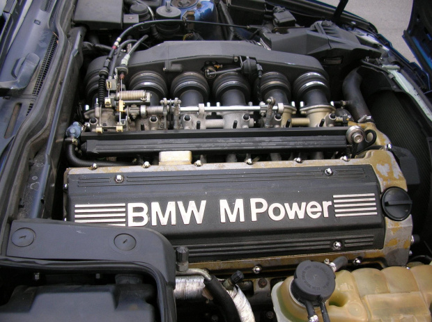 M5 e34