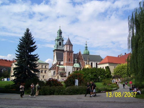 #Wawel #Kraków #Zabytki #Sukiennice #Rodzina #Rynek #Hejnał #KościółMariacki #Wieża #Smok #Pomnik