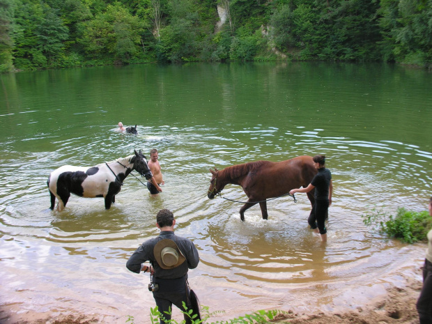 W KĄPIELI