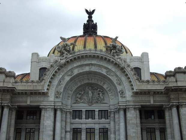 Przy Eje Central... #MiastoMeksyk #MexicoCity #CentroHistorico