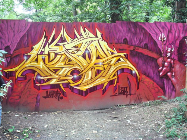 www.myspace.com/loras_one #lordzer1 #lordzer2 #loras #graffiti #chn #lodz #london #wildstyle