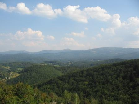 Panorama z tarasu na Chojniku