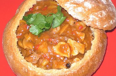 Gulasz z pieczarkami i ziemniakami . #DrugieDania #obiad #mięso #kulinaria #jedzenie #wołowina #gulasz #ziemniaki #pieczarki