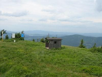 Widok na oddalone góry