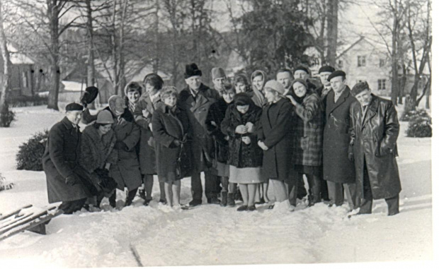 Spotkanie organizacyjne Koła Sobieszyniaków 1964- zdjęcie udostępnił Marian Górski #Sobieszyn #Brzozowa #MarianGórski
