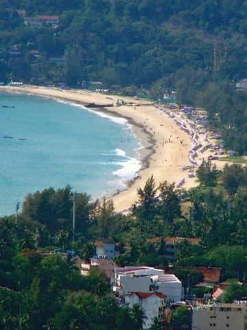 Widok na plażę Karon z punktu widokowego, wyspa Phuket