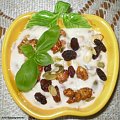 Chrupiący jogurt..Przepisy na : http://www.kulinaria.foody.pl/ , http://www.kuron.com.pl/ i http://kulinaria.uwrocie.info #deser #jogurt #podwieczorek #DrugieŚniadanie #jedzenie #kulinaria