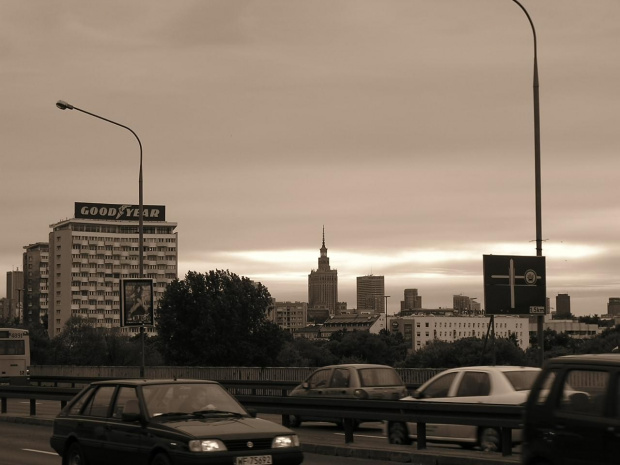 PKiN obok mojego wieżowca #wieżowiec #blok