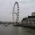 Karuzela robi jeden obrób w 30 min ale dla pieknych widokow warto sie skusic na przejazdzke... #LondonEye #Tamiza #Londyn