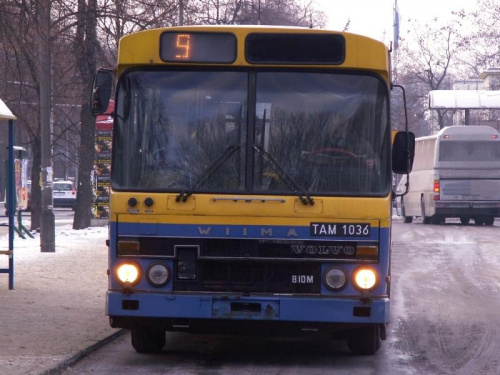 MPK Tarnów #227. 4 stycznia 2008 r. Linia 9. Wielu miłośników komunikacji w Tarnowie ucieszył fakt przywrócenia do ruchu tego autobusu.