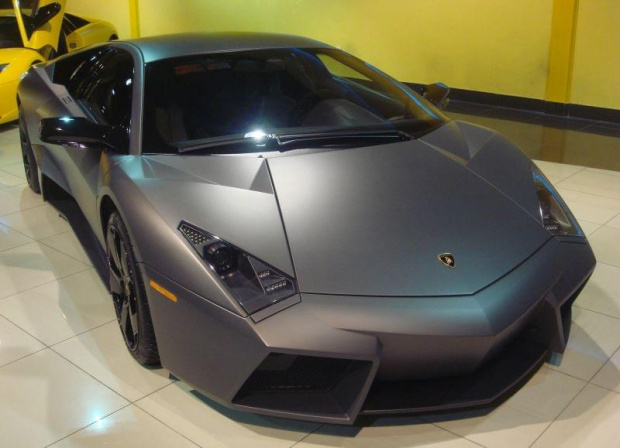 Reventon w Dubaju