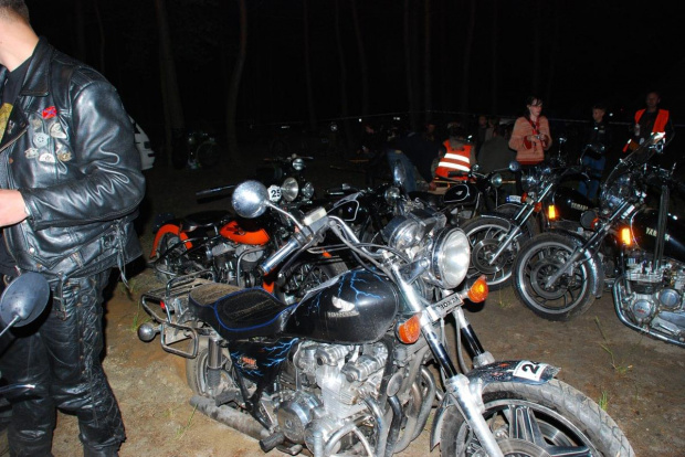 I RAJD NOCNY MOTOCYKLI ZABYTKOWYCH Kresy 2008