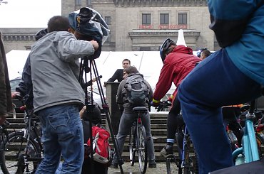 . #ZłoteTarasy #EuropejskiDzieńBezSamochodu #MasaKrytyczna #akcja #InvisiblePedal #Warszawa