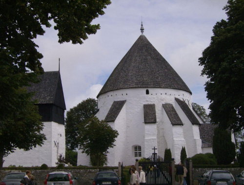 Największy z kościołów-rotund w Osterlars.