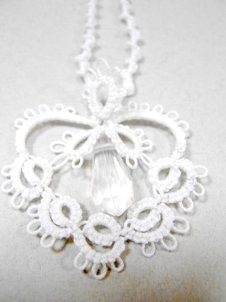 Naszynik Królowa lodu #biżuteria #frywolitka #frywolitki #jewelery #naszyjnik #necklece #tatted #tatting