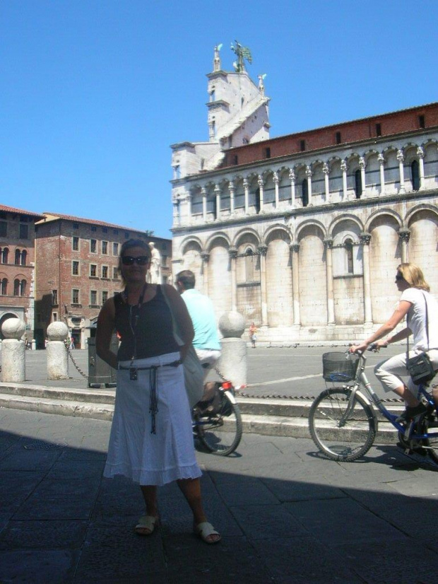 Lucca - Piazza San Michele