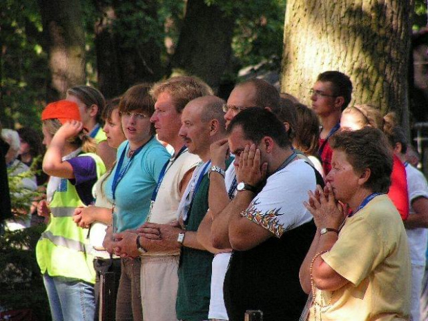 Pielgrzymka piesza Grupa Teczowa A. D. 2007. 29 lipca - 12 sierpnia z Kostrzyna nad Odrą na Jasną Górę. Tegoroczna liczyła 96 uczestników i znów przeszła ponad 440 kilometrów... #PielgrzymkaWakcje