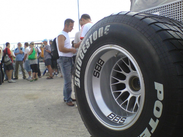BMW SAUBER PIT LANE PARK #KubicaBMWSauber