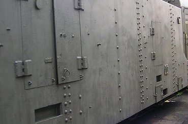 #pociąg #pancerny #lokomotywa #wagon #stacja #kolej #kolejnictwo