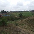 Średniowieczny gródek na pograniczu Kochłowice-Bykowina. Widok w kierunku południowy-wschód. Na środku zdjęcia fosa, a po prawej stronie część gródka. #kochłowice #Kochlowice #kochlowitz #gródek #grodzisko #kopiec #bykowina #Kochel